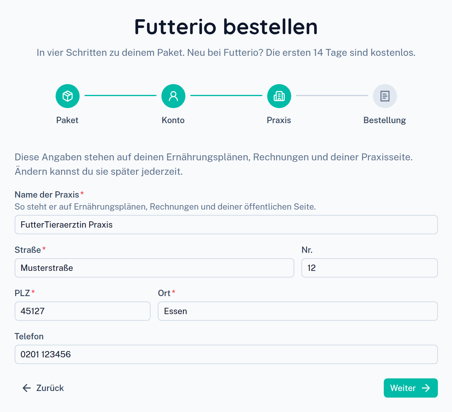 Der Schritt Praxis mit Name, Adresse und Telefon